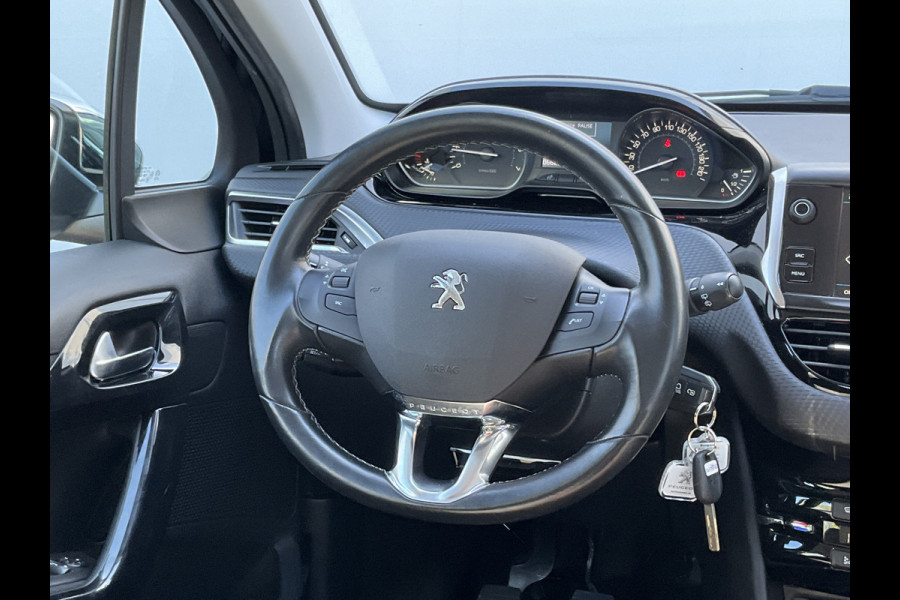 Peugeot 208 1.2 PureTech Blue Lease Allure Nav/Cruise Carplay Clima Orig.NL Voll.Onderhouden!