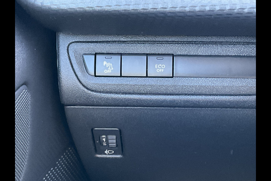Peugeot 208 1.2 PureTech Blue Lease Allure Nav/Cruise Carplay Clima Orig.NL Voll.Onderhouden!