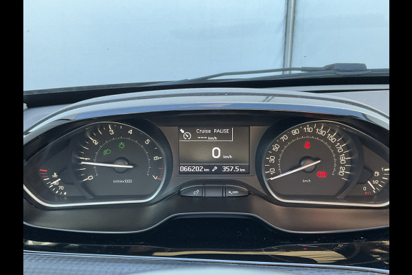Peugeot 208 1.2 PureTech Blue Lease Allure Nav/Cruise Carplay Clima Orig.NL Voll.Onderhouden!