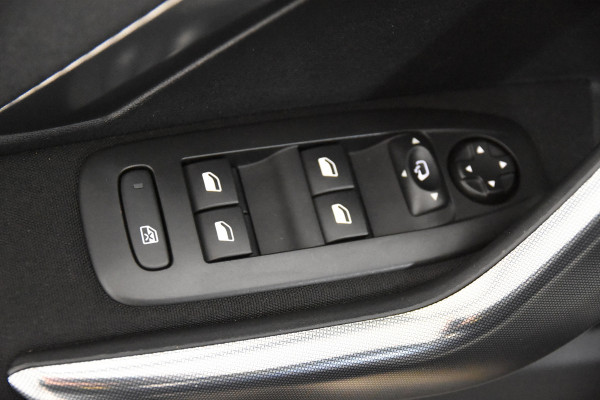 Peugeot 2008 1.2 Allure *Automaat*Leer*PDC*Navigatie*