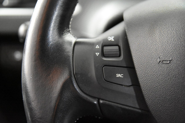 Peugeot 2008 1.2 Allure *Automaat*Leer*PDC*Navigatie*