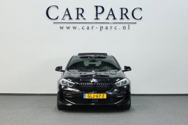 BMW 1-serie 120i M-SPORT 178+PK LED+XENON/HUD/VIRTUAL/SFEER/PANORAMADAK/HALF LEDER+S.VERWARMING/LMV/CRUISE/ECC/12 MDN GARANTIE!