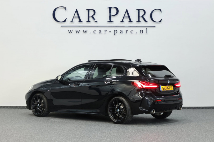 BMW 1-serie 120i M-SPORT 178+PK LED+XENON/HUD/VIRTUAL/SFEER/PANORAMADAK/HALF LEDER+S.VERWARMING/LMV/CRUISE/ECC/12 MDN GARANTIE!