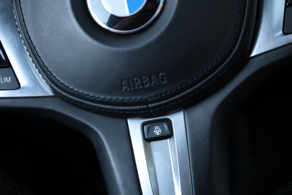 BMW 1-serie 120i M-SPORT 178+PK LED+XENON/HUD/VIRTUAL/SFEER/PANORAMADAK/HALF LEDER+S.VERWARMING/LMV/CRUISE/ECC/12 MDN GARANTIE!