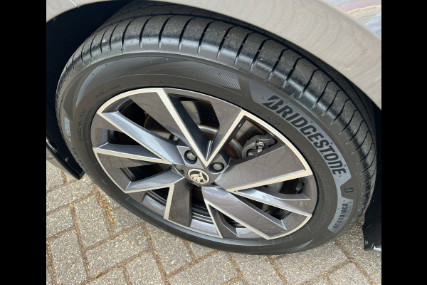 Škoda ENYAQ iV 80 Limited Edition Sportline 96% SOH Trekhaak 1e EIG NL-Auto Rijklaarprijs!
