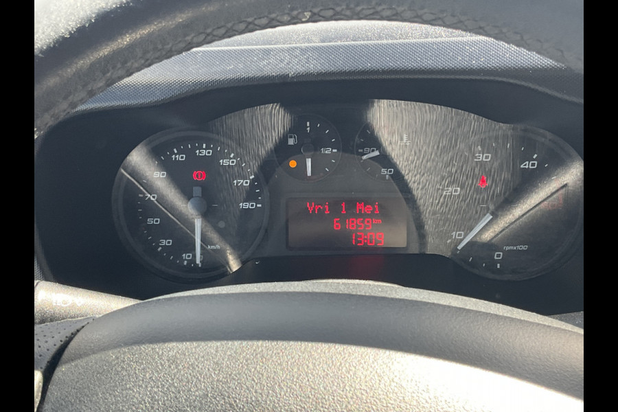 Iveco 50C14N 3.0 CNG 2xSchuifdeur Camera Clima Cruise Trekhaak Camperombouw