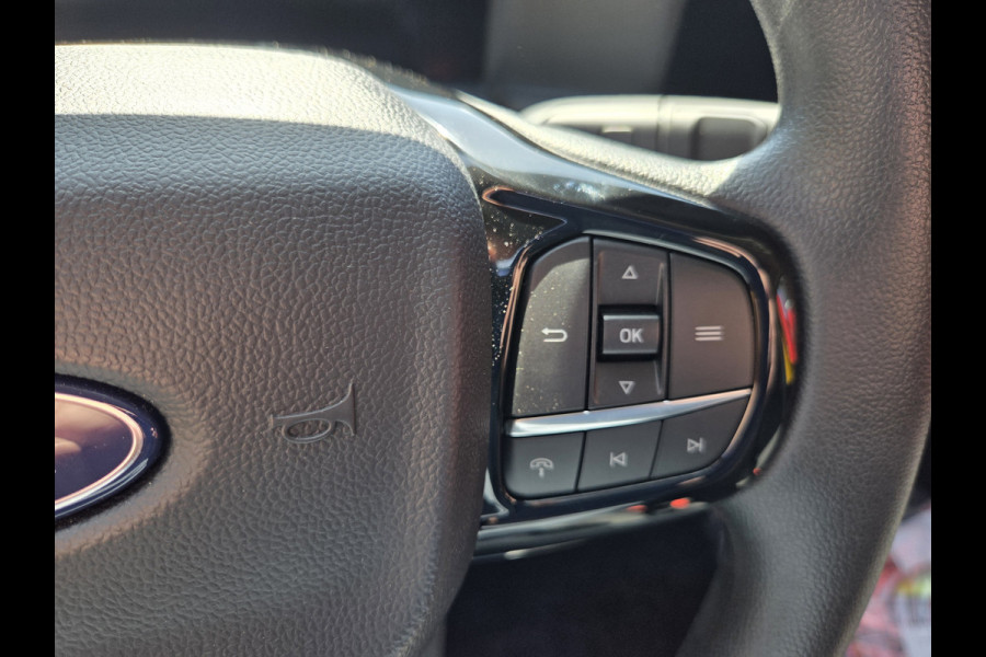 Ford E-Transit Cust. 320 L2H1 136PK Trend 65 kWh Automaat Airco | Cruise | Camera | Apple CP| Trekhaak 8 STUKS