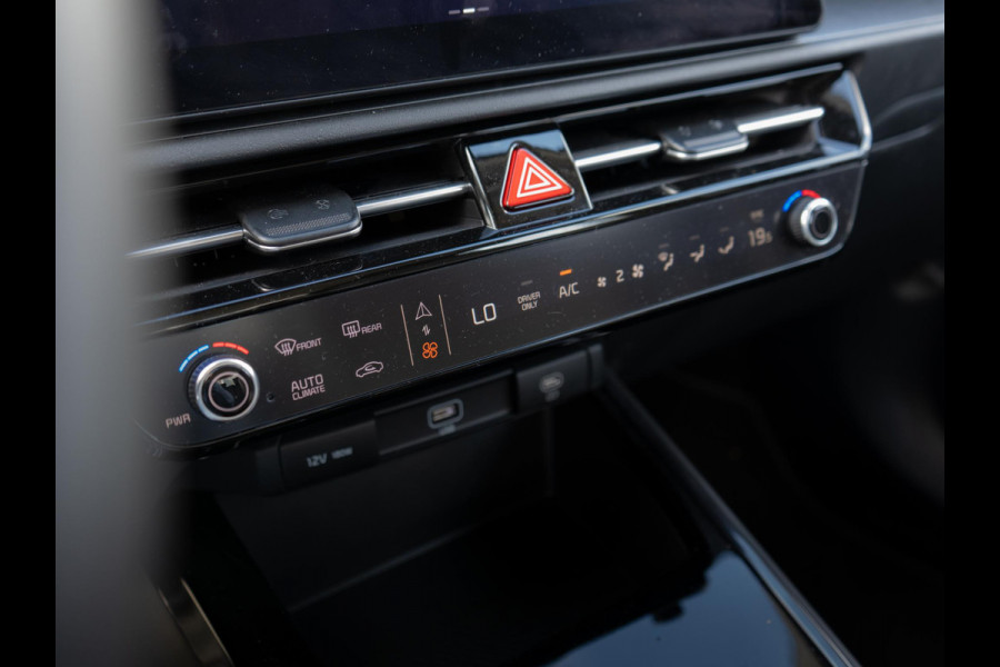 Kia Niro 1.6 GDi Hybrid DynamicLine | Navigatie | Lichtmetalen velgen 18 inch | Carplay | Camera | Keyless | Parkeersensoren