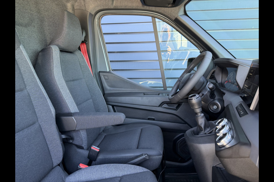 Renault Master T35 2.0 dCi 170 PK L2H2 Extra Imperiaal / Navi / Camera