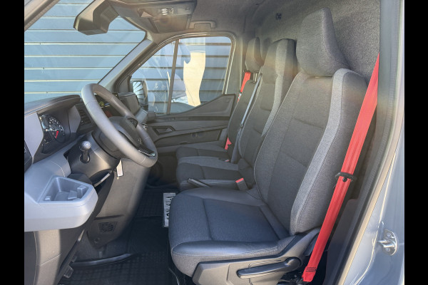 Renault Master T35 2.0 dCi 170 PK L2H2 Extra Imperiaal / Navi / Camera