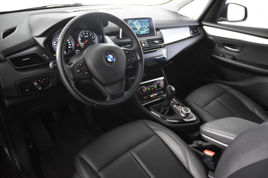 BMW 2 Serie Active Tourer 216i *1ste Eigenaar*Leer*Trekhaak*Navigatie*
