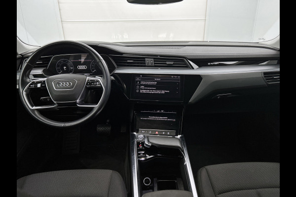 Audi e-tron E-tron 55 quattro advanced 95 kWh(NL-auto, Goed OnderH, Navi, Climate Con, Parkeersensoren, Etc)
