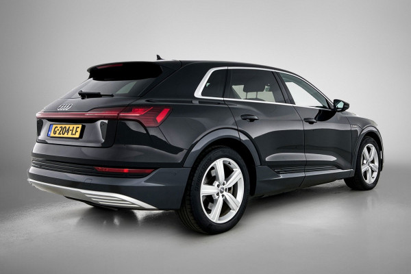 Audi e-tron E-tron 55 quattro advanced 95 kWh(NL-auto, Goed OnderH, Navi, Climate Con, Parkeersensoren, Etc)