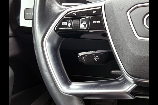 Audi e-tron E-tron 55 quattro advanced 95 kWh(NL-auto, Goed OnderH, Navi, Climate Con, Parkeersensoren, Etc)