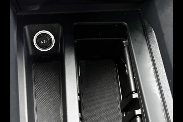 Audi e-tron E-tron 55 quattro advanced 95 kWh(NL-auto, Goed OnderH, Navi, Climate Con, Parkeersensoren, Etc)