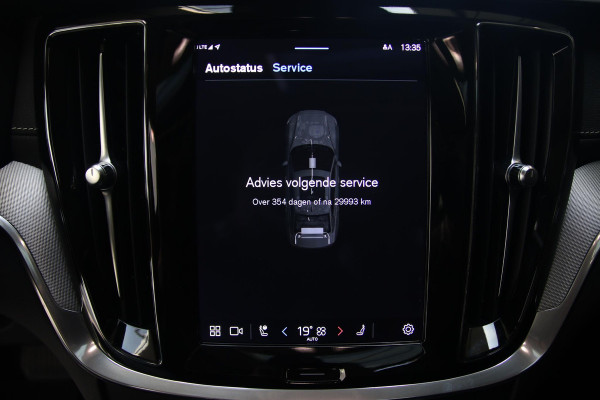 Volvo S60 2.0 B4 Ultimate Dark PANO-H&K-HUD-MEMORY-ACC-NAP