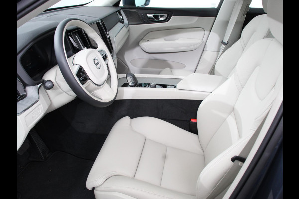 Volvo XC60 2.0 T6 Plug-in hybrid AWD Plus Bright 398 pk Full LED Adaptive Cruise Control + Pilot Assist Parkeersensoren V&A+ Camera Panaroma dak