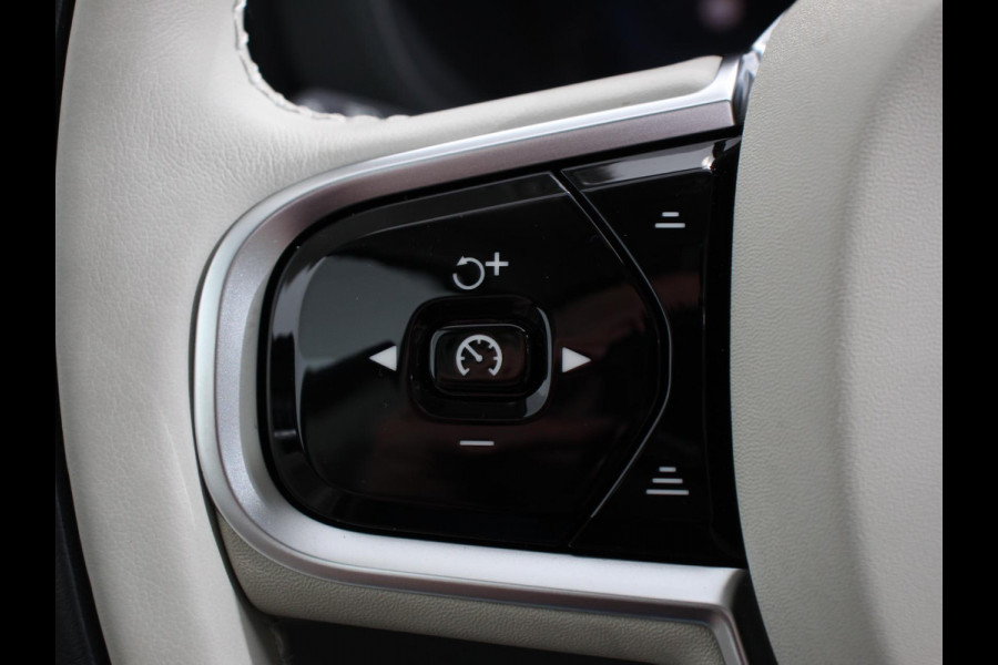 Volvo XC60 2.0 T6 Plug-in hybrid AWD Plus Bright 398 pk Full LED Adaptive Cruise Control + Pilot Assist Parkeersensoren V&A+ Camera Panaroma dak