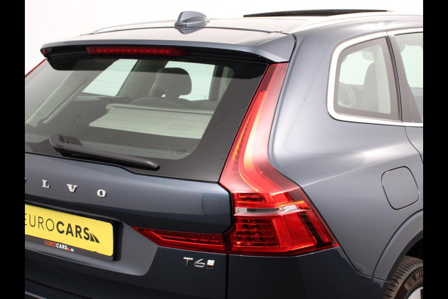 Volvo XC60 2.0 T6 Plug-in hybrid AWD Plus Bright 398 pk Full LED Adaptive Cruise Control + Pilot Assist Parkeersensoren V&A+ Camera Panaroma dak