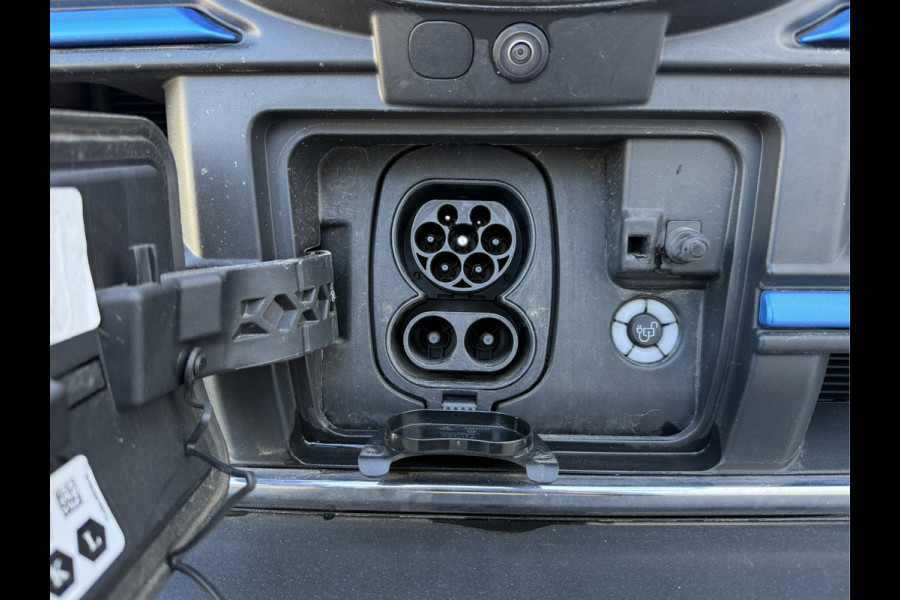 Ford E-Transit 68kWh 184PK L2H2 317km WLTP 96,1% (SOH) BEV Snelladen Camera Cruise control Climate control Carplay Navigatie Parkeersensoren