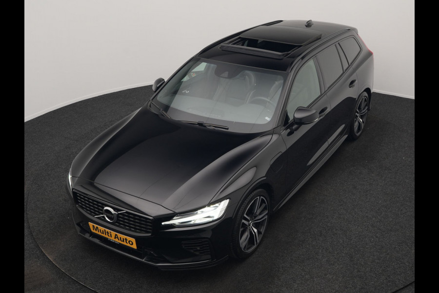 Volvo V60 T6 Recharge AWD R-Design LONG RANGE PHEV 350pk Dealer O.H. | Panodak | Camera | Harman / Kardon | Lederen Sportstoelen Memory & Verwarmd | Apple Carplay | Keyless | Stuur Verwarmd | Navigatie | DAB | 19"L.M | Plug In Hybrid |