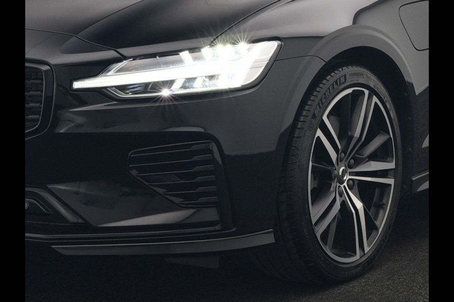 Volvo V60 T6 Recharge AWD R-Design LONG RANGE PHEV 350pk Dealer O.H. | Panodak | Camera | Harman / Kardon | Lederen Sportstoelen Memory & Verwarmd | Apple Carplay | Keyless | Stuur Verwarmd | Navigatie | DAB | 19"L.M | Plug In Hybrid |