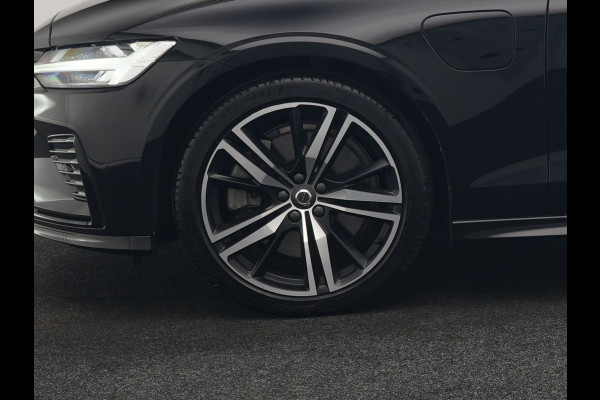 Volvo V60 T6 Recharge AWD R-Design LONG RANGE PHEV 350pk Dealer O.H. | Panodak | Camera | Harman / Kardon | Lederen Sportstoelen Memory & Verwarmd | Apple Carplay | Keyless | Stuur Verwarmd | Navigatie | DAB | 19"L.M | Plug In Hybrid |