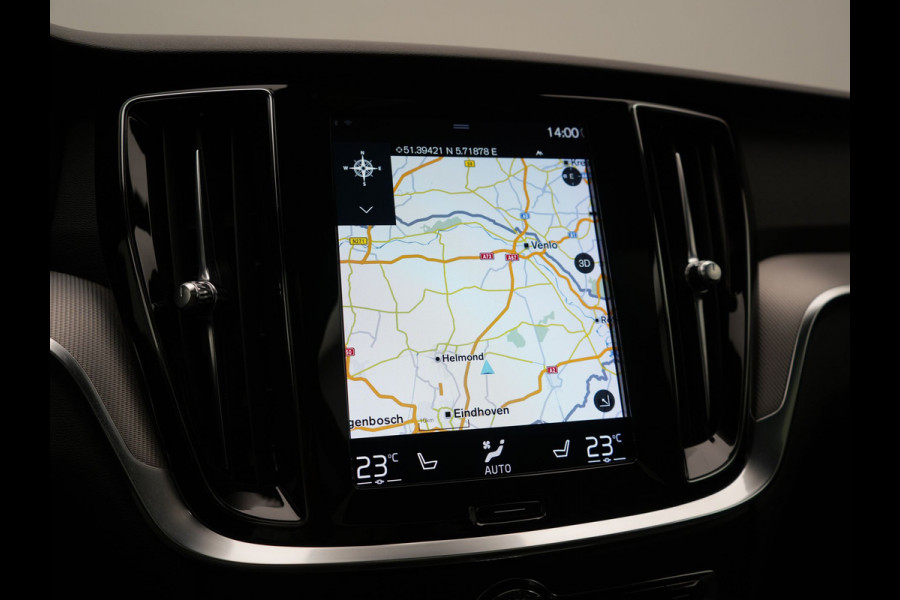 Volvo V60 T6 Recharge AWD R-Design LONG RANGE PHEV 350pk Dealer O.H. | Panodak | Camera | Harman / Kardon | Lederen Sportstoelen Memory & Verwarmd | Apple Carplay | Keyless | Stuur Verwarmd | Navigatie | DAB | 19"L.M | Plug In Hybrid |