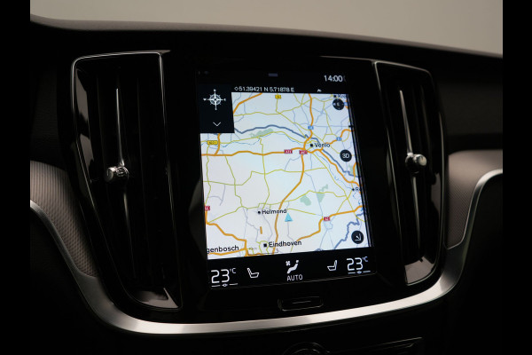 Volvo V60 T6 Recharge AWD R-Design LONG RANGE PHEV 350pk Dealer O.H. | Panodak | Camera | Harman / Kardon | Lederen Sportstoelen Memory & Verwarmd | Apple Carplay | Keyless | Stuur Verwarmd | Navigatie | DAB | 19"L.M | Plug In Hybrid |