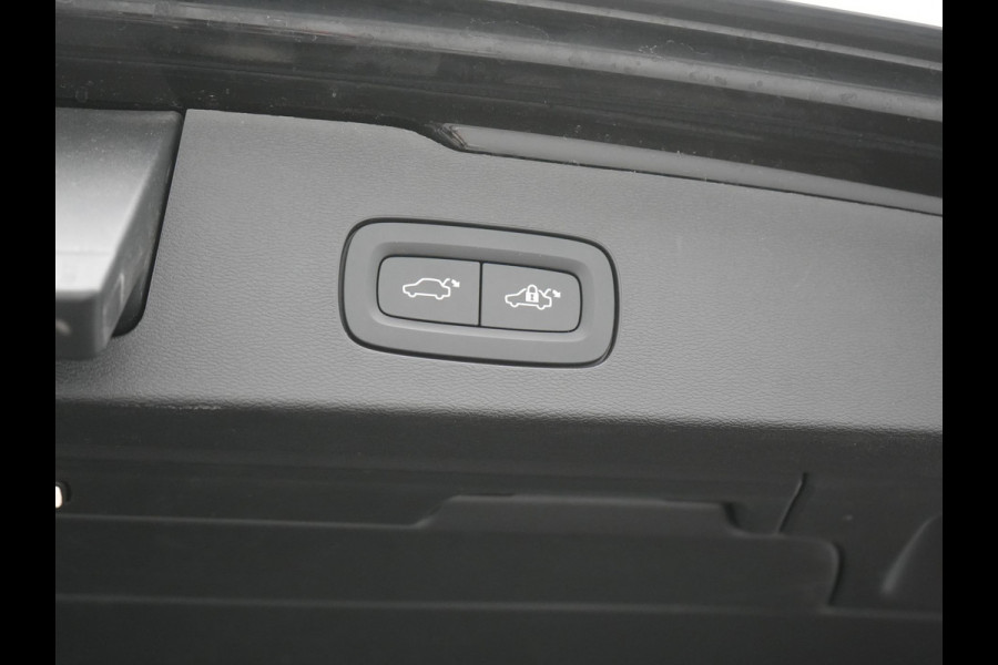 Volvo V60 T6 Recharge AWD R-Design LONG RANGE PHEV 350pk Dealer O.H. | Panodak | Camera | Harman / Kardon | Lederen Sportstoelen Memory & Verwarmd | Apple Carplay | Keyless | Stuur Verwarmd | Navigatie | DAB | 19"L.M | Plug In Hybrid |