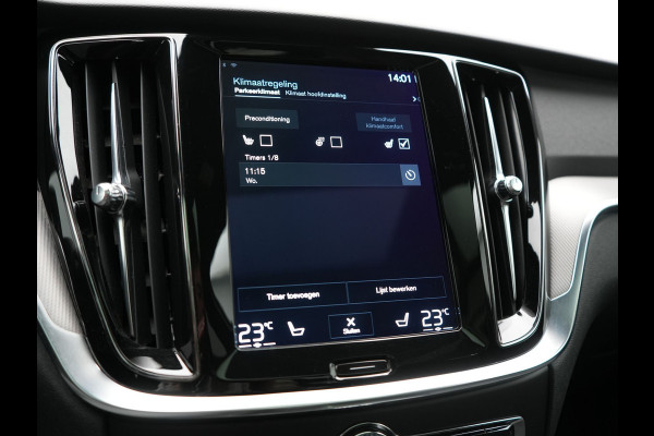 Volvo V60 T6 Recharge AWD R-Design LONG RANGE PHEV 350pk Dealer O.H. | Panodak | Camera | Harman / Kardon | Lederen Sportstoelen Memory & Verwarmd | Apple Carplay | Keyless | Stuur Verwarmd | Navigatie | DAB | 19"L.M | Plug In Hybrid |