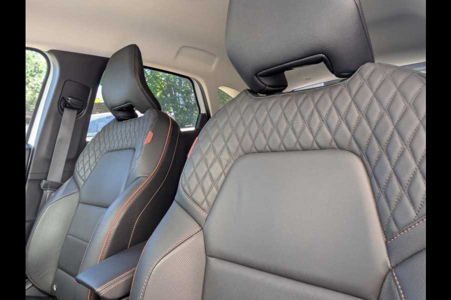 Renault Captur 1.6 E-Tech Hybrid 145 Initiale Paris|Leder|Elektr.Stoel|360-Camera|Stoelverwarming|Digi.Dash|45.000km