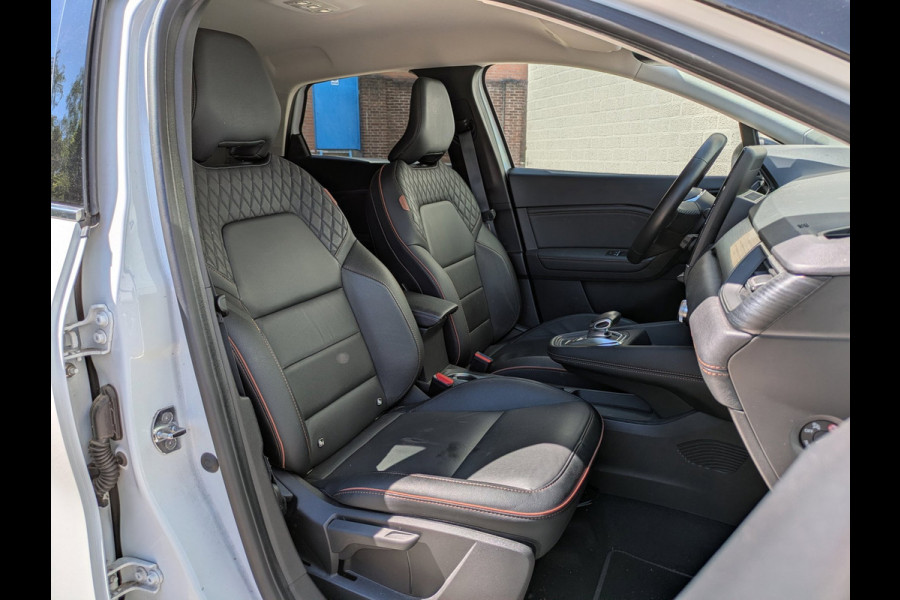 Renault Captur 1.6 E-Tech Hybrid 145 Initiale Paris|Leder|Elektr.Stoel|360-Camera|Stoelverwarming|Digi.Dash|45.000km