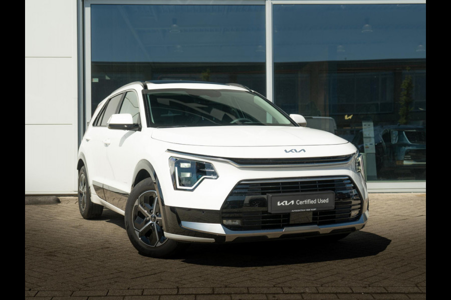 Kia Niro 1.6 GDi Hybrid DynamicPlusLine | Schuif/kantel dak| Stoel en stuurverwarming | Navigatie | Achteruitrijcamera |