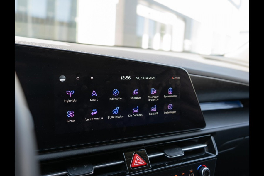 Kia Niro 1.6 GDi Hybrid DynamicPlusLine | Schuif/kantel dak| Stoel en stuurverwarming | Navigatie | Achteruitrijcamera |
