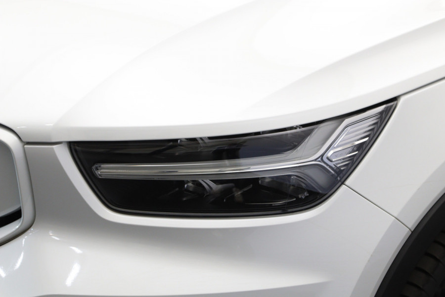 Volvo XC40 Recharge P8 AWD 408 PK R-Design, Panoramadak, Winterpakket, H/K Sound, 360 Camera