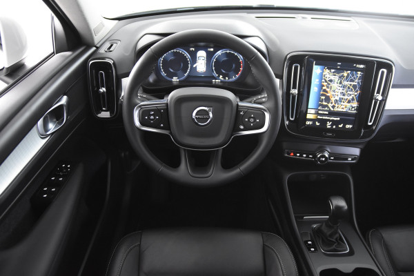 Volvo XC40 T2 *1ste Eigenaar*Leer*Navigatie*Stoelverwarming*Camera*