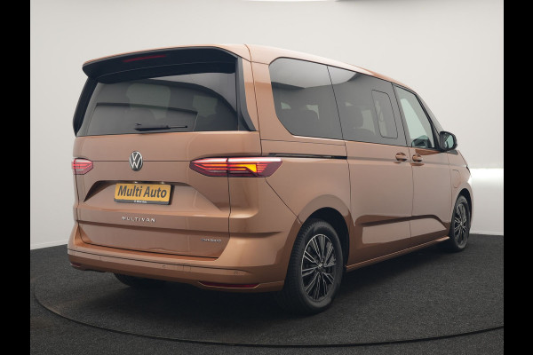 Volkswagen Multivan 1.4 eHybrid L1H1 Style 7 Persoons PHEV 218pk | Trekhaak Af Fabriek | Panodak | Alcantara Sportstoelen & Stuur Verwarmd |  Adaptive Cruise | Camera | IQ Light | Apple Carplay | Blis | Navigatie | DAB | Plug In Hybrid |