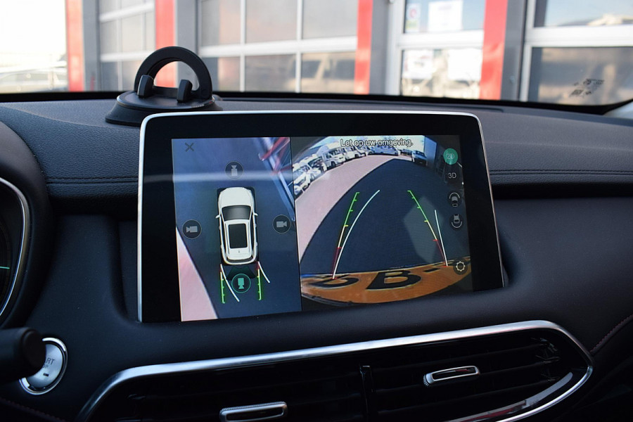 MG EHS 1.5 TGDI Luxury | Trekhaak | Pano | Leer | 360 Cam | CarPlay