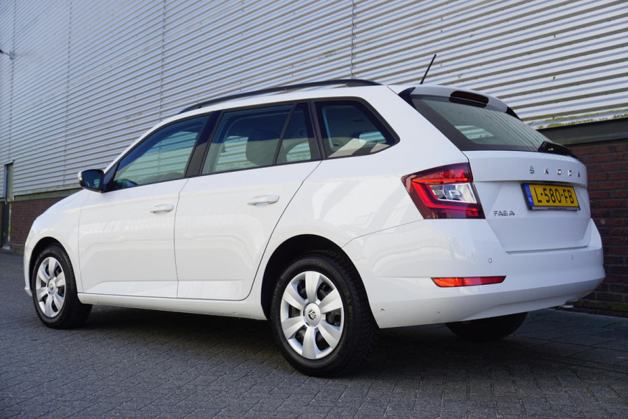 Škoda Fabia Combi 1.0 TSI Ambition Automaat/Navigatie/Nette Auto/ Goed onderhouden!