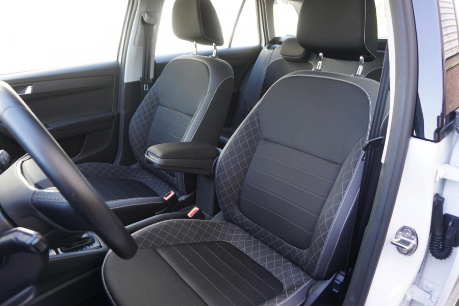 Škoda Fabia Combi 1.0 TSI Ambition Automaat/Navigatie/Nette Auto/ Goed onderhouden!