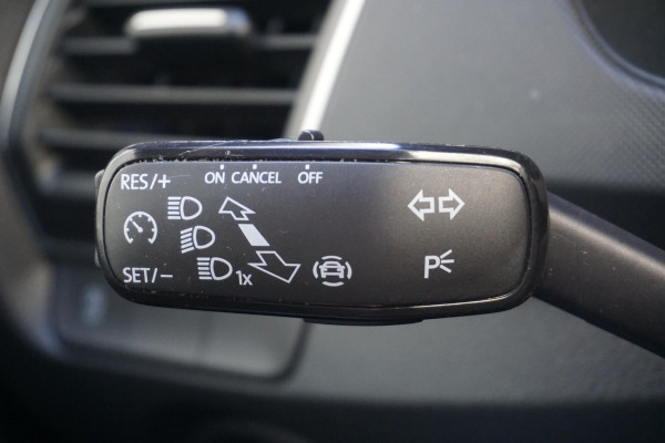 Škoda Fabia Combi 1.0 TSI Ambition Automaat/Navigatie/Nette Auto/ Goed onderhouden!