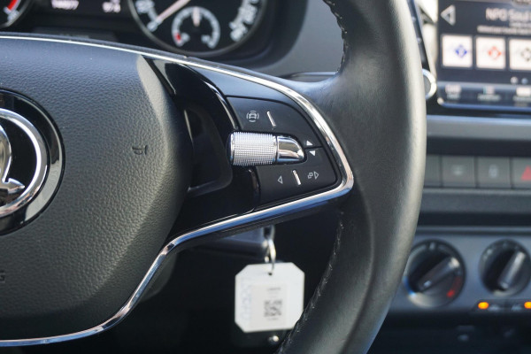 Škoda Fabia Combi 1.0 TSI Ambition Automaat/Navigatie/Nette Auto/ Goed onderhouden!