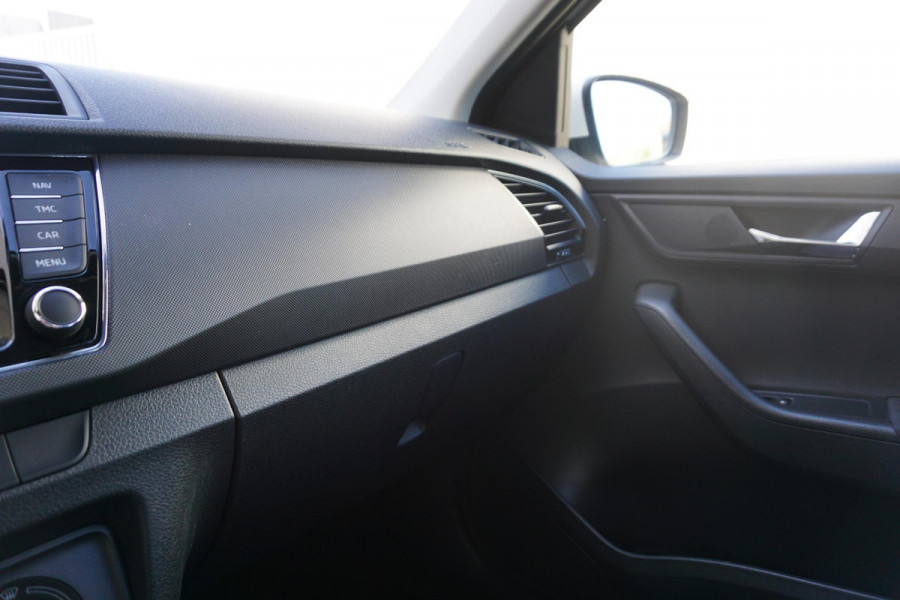 Škoda Fabia Combi 1.0 TSI Ambition Automaat/Navigatie/Nette Auto/ Goed onderhouden!