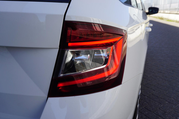 Škoda Fabia Combi 1.0 TSI Ambition Automaat/Navigatie/Nette Auto/ Goed onderhouden!