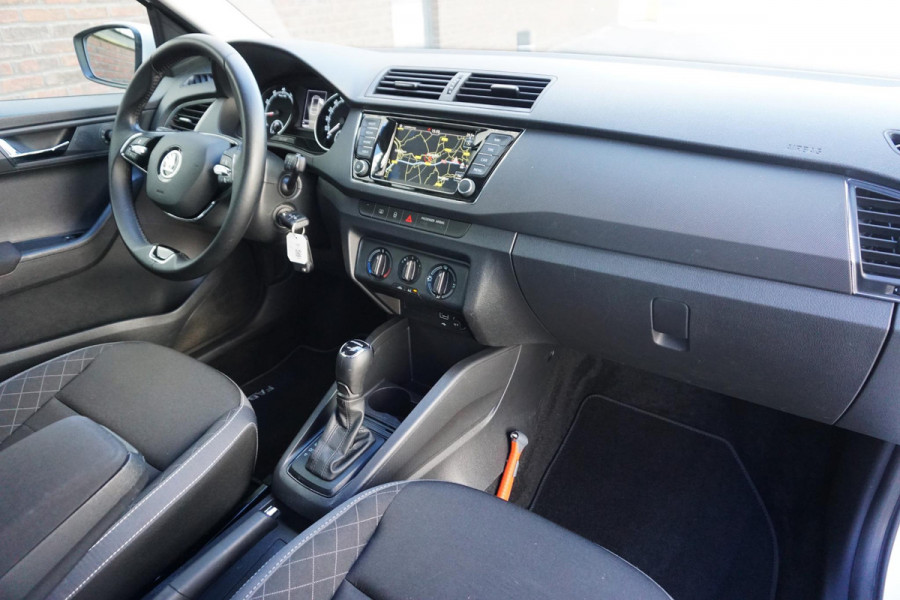 Škoda Fabia Combi 1.0 TSI Ambition Automaat/Navigatie/Nette Auto/ Goed onderhouden!
