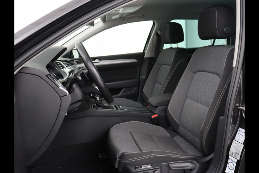 Volkswagen Passat 1.4 TSI PHEV GTE | SOH 94% | Stoelverwarming | Massage | Camera | Adaptive cruise | Matrix LED | Carplay | Navigatie | parkeerhulp | Climate control | Plug In