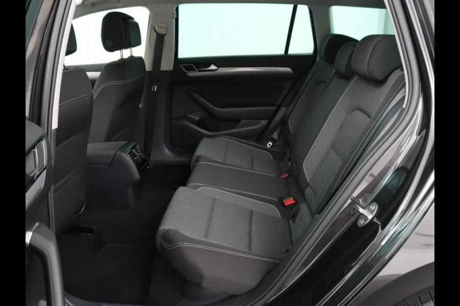 Volkswagen Passat 1.4 TSI PHEV GTE | SOH 94% | Stoelverwarming | Massage | Camera | Adaptive cruise | Matrix LED | Carplay | Navigatie | parkeerhulp | Climate control | Plug In