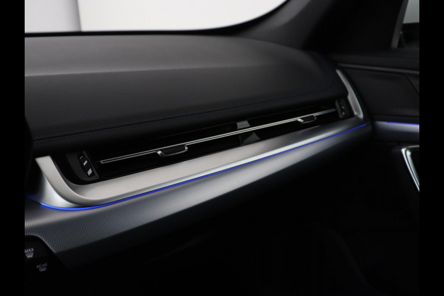 BMW X1 xDrive25e M Sport | SOH 93,3% | Adaptive cruise | Massage | Sportstoelen | Keyless | Stuurverwarming | Leder/Alcantara | Live Cockpit | Camera | Stoelverwarming | Adaptief LED | PHEV | Plug In