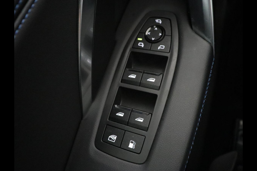 BMW X1 xDrive25e M Sport | SOH 93,3% | Adaptive cruise | Massage | Sportstoelen | Keyless | Stuurverwarming | Leder/Alcantara | Live Cockpit | Camera | Stoelverwarming | Adaptief LED | PHEV | Plug In